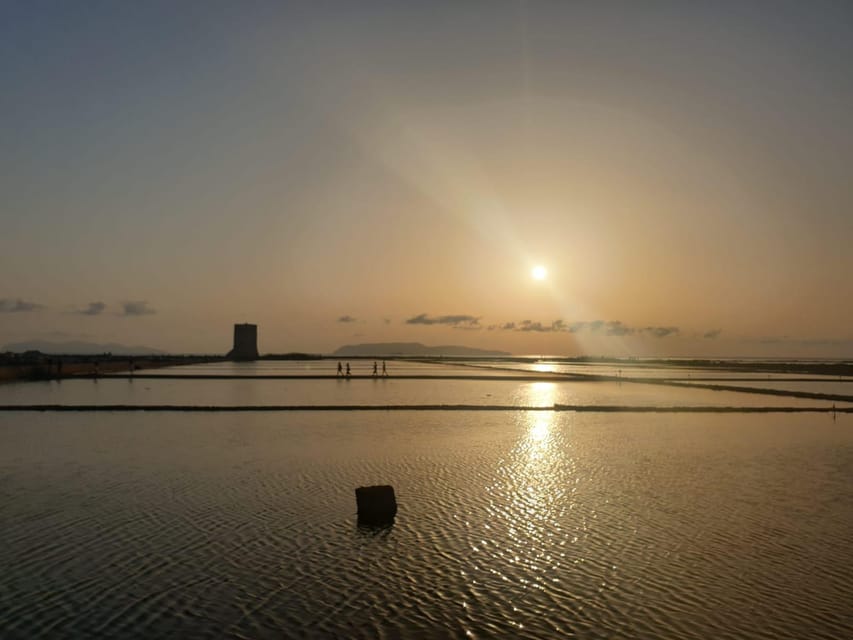 Trapani: Salt Pans Sunset Tour and Flamingo Way - Comfort, timing, and camera tips for an outdoor evening