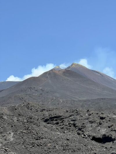 Trekking at 3000 meters on Etna - Riding up: 1900 to 2500 meters by Etna cable car