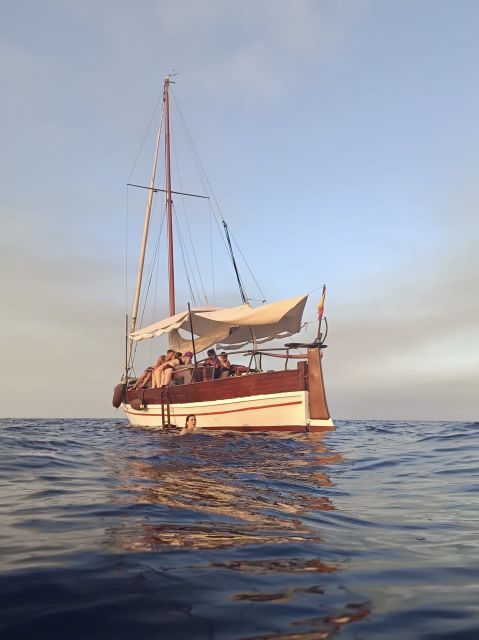 Vela Boheme ~ Vintage Sicilian Boat Tour - Angela1968 onboard: comfort on a real sailing boat