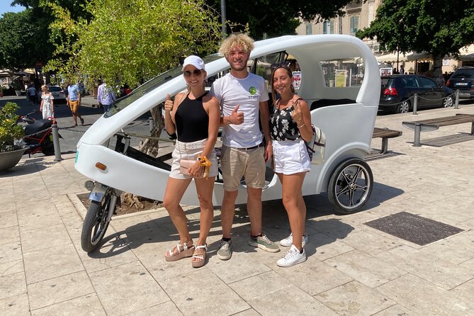 Velobike tour ecologico guidato con soste per visitare i monument - Pickup, Meeting Point, and How to Reduce Stress