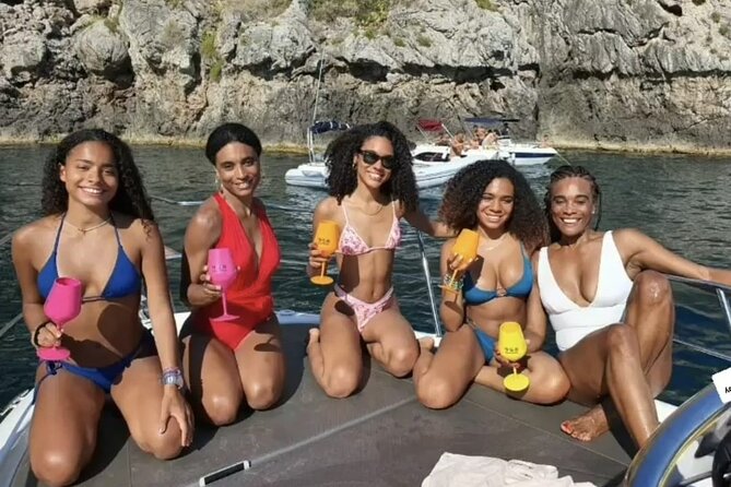 Visit of the bay of Taormina with private boat - Stop 2: Grotta Azzurra in the Marine Park of Isola Bella