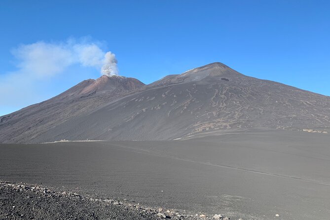 Volcanological excursion of the wild and less touristy side of the Etna volcano - Timing, group size, and why the morning start helps