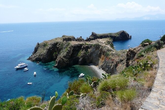 Vulcano, Panarea and Stromboli from Lipari - FAQ