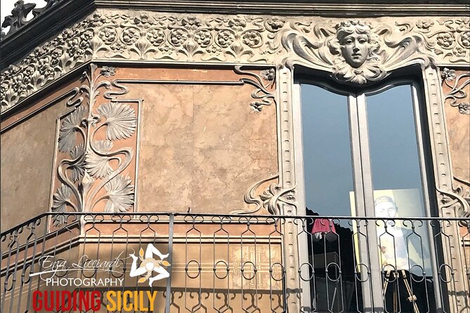 WalkingTour CATANIA - discovering the city of lava with a licensed guide - Via dei Crociferi: Baroque facades rebuilt after 1693