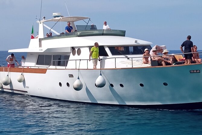 Yacht excursion Shalimar IV - Stop 3 and 4: Favignana Lunch Option and a Real 2-Hour Port Window